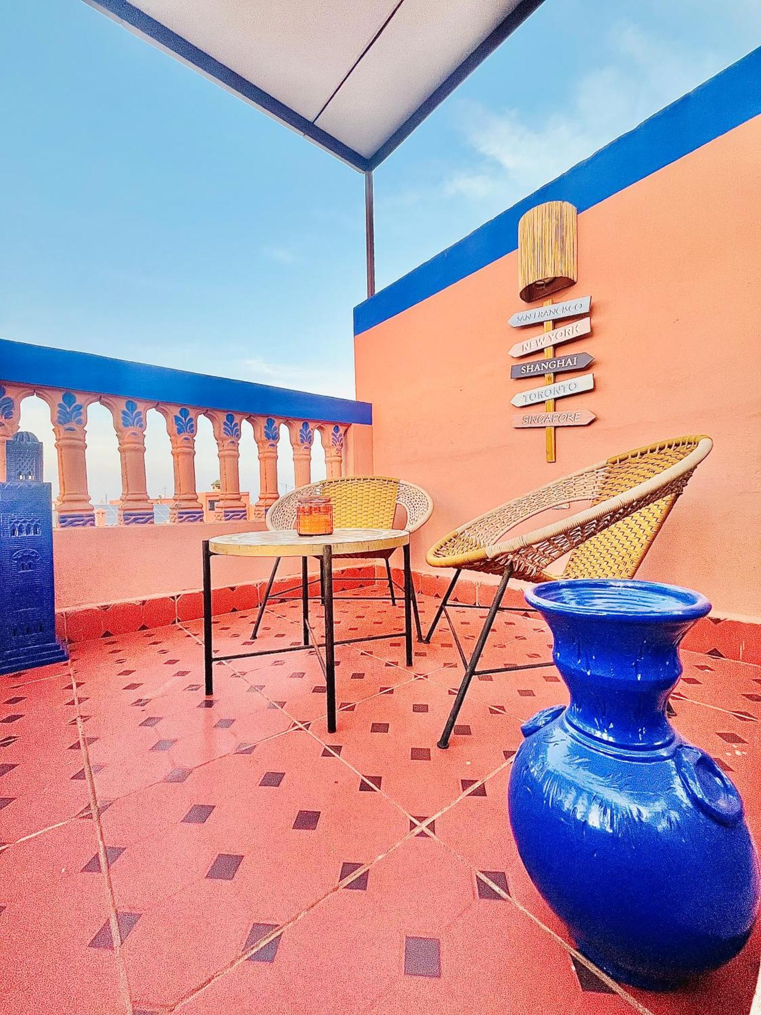 Apartment With Ac, Patio And Rooftop Appartement Climatise Avec Patio Et Toit Terrasse Marrakesh Ngoại thất bức ảnh